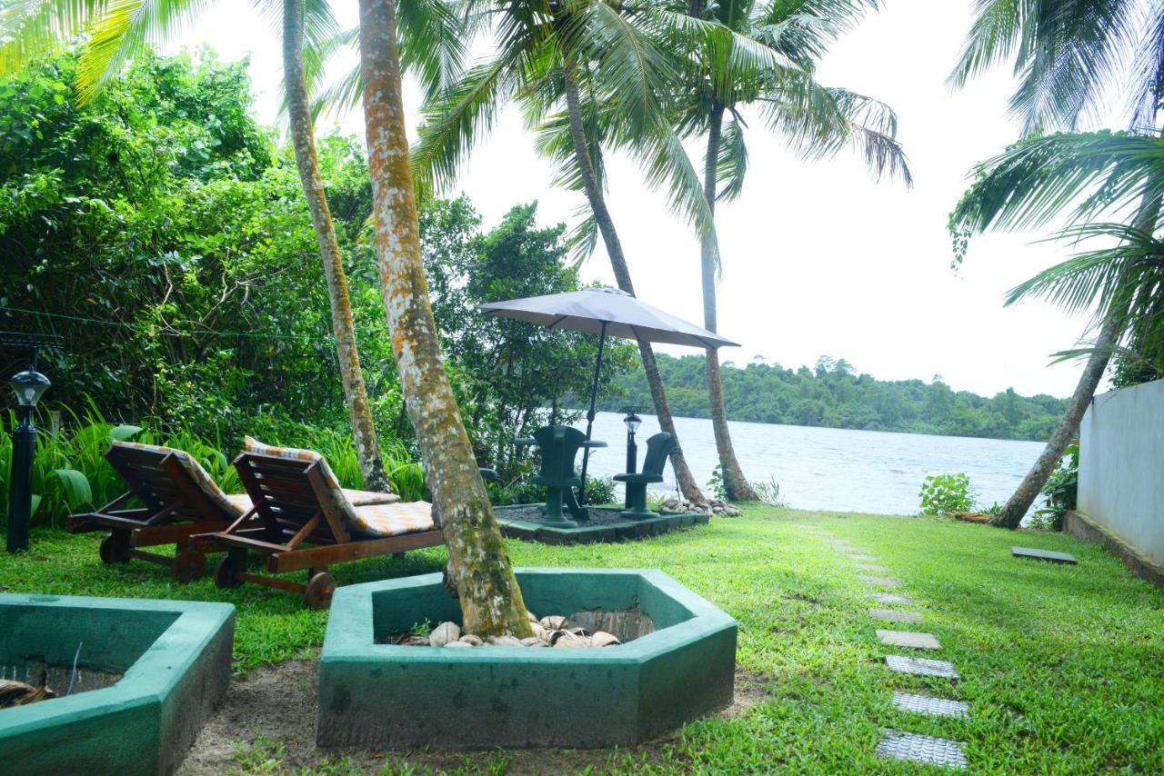 Devon Holiday Inn Bentota Buitenkant foto