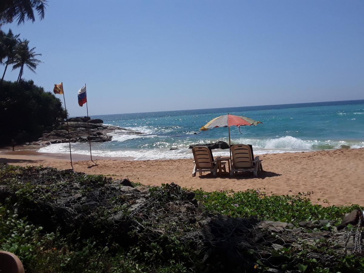 Devon Holiday Inn Bentota Buitenkant foto