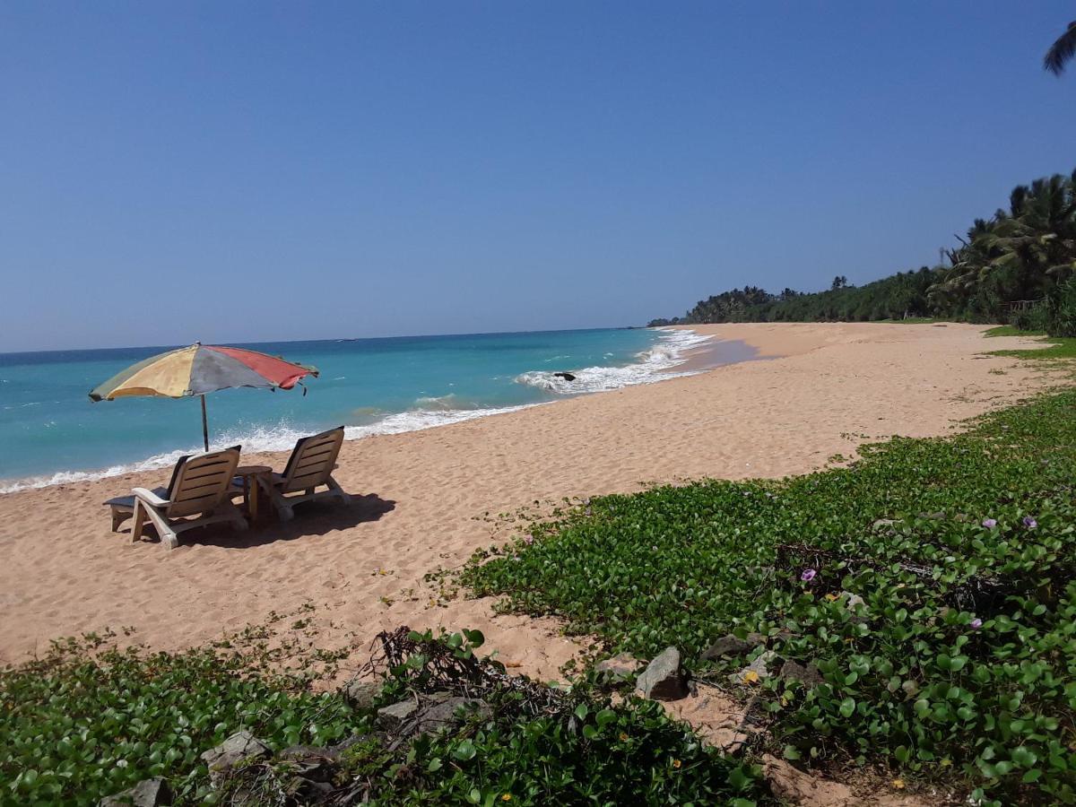 Devon Holiday Inn Bentota Buitenkant foto