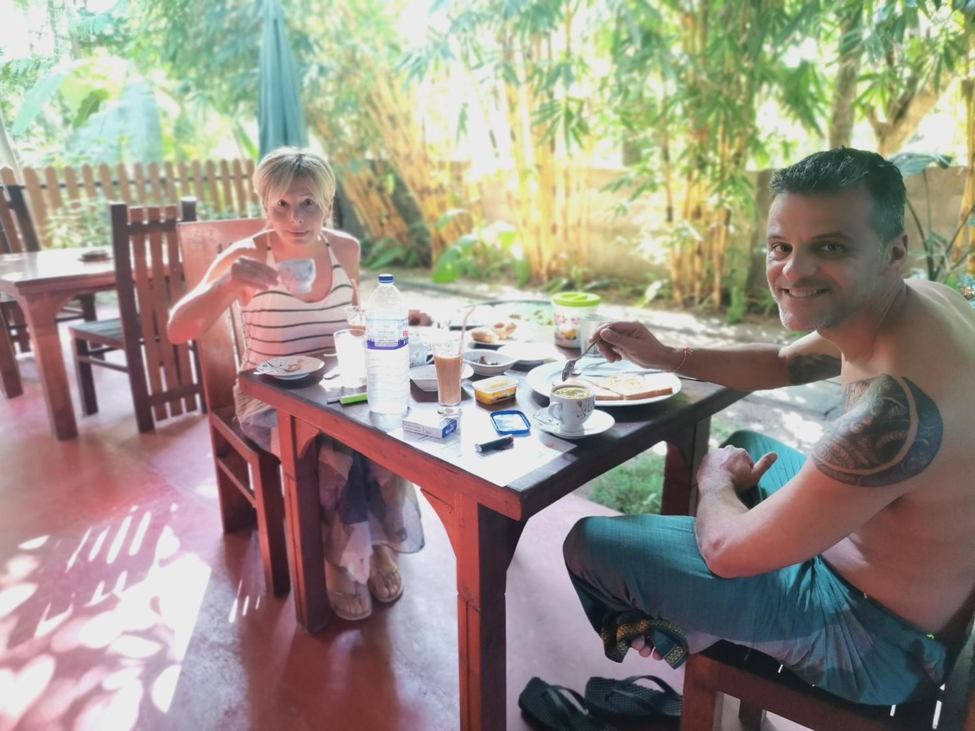 Devon Holiday Inn Bentota Buitenkant foto