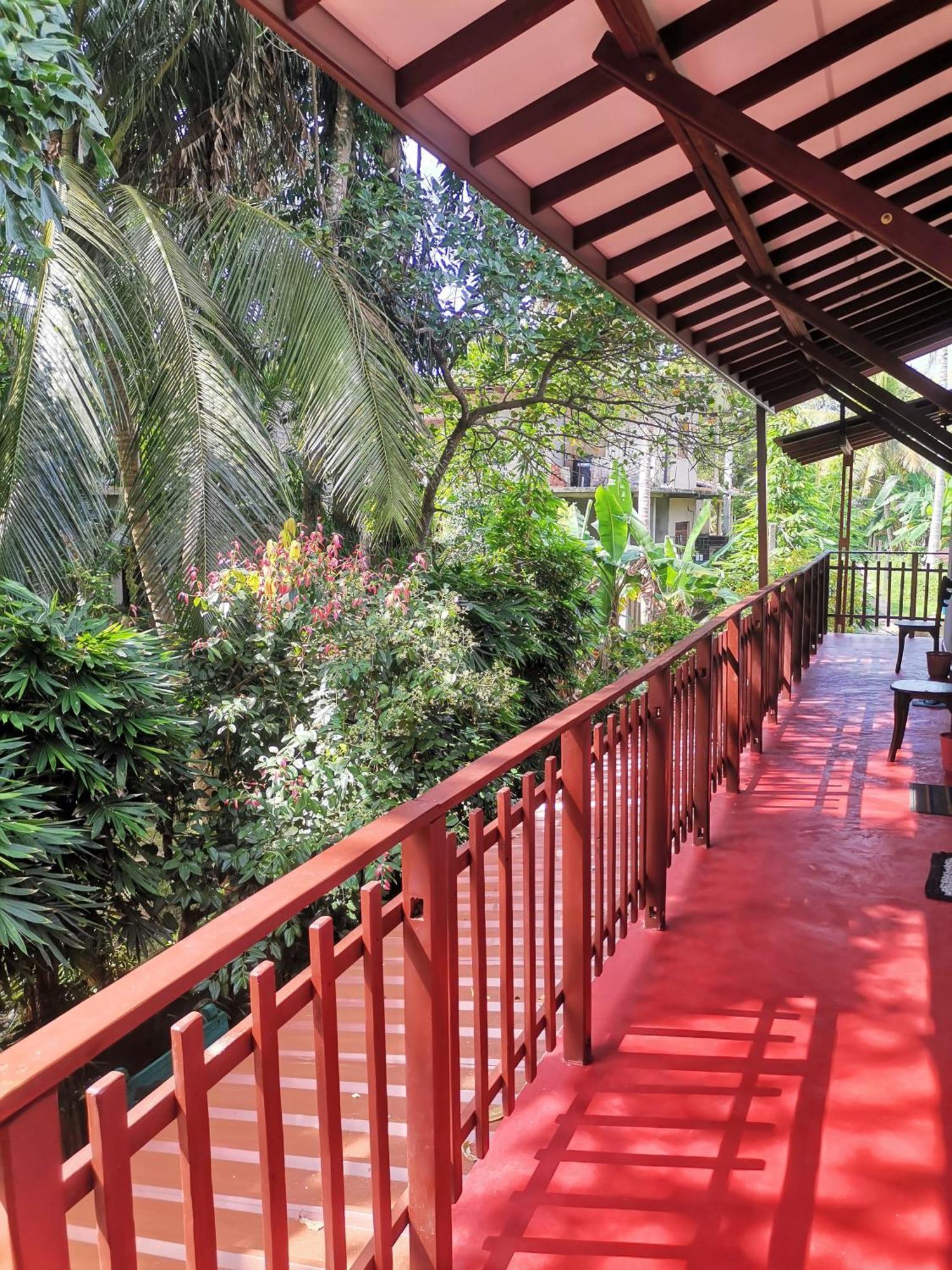 Devon Holiday Inn Bentota Buitenkant foto